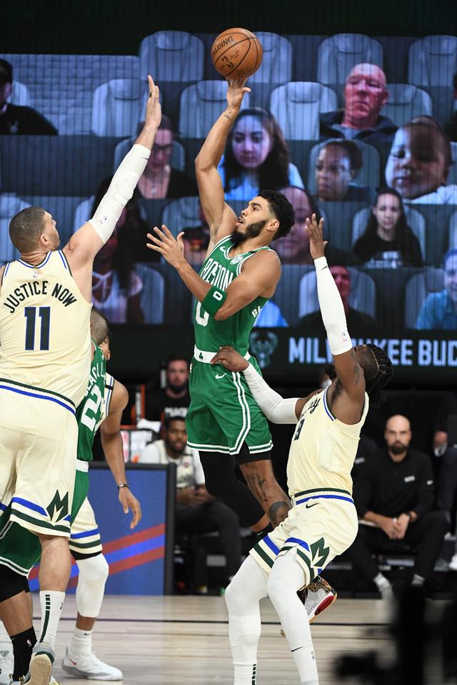 泰伦卢在回 泰伦卢在回